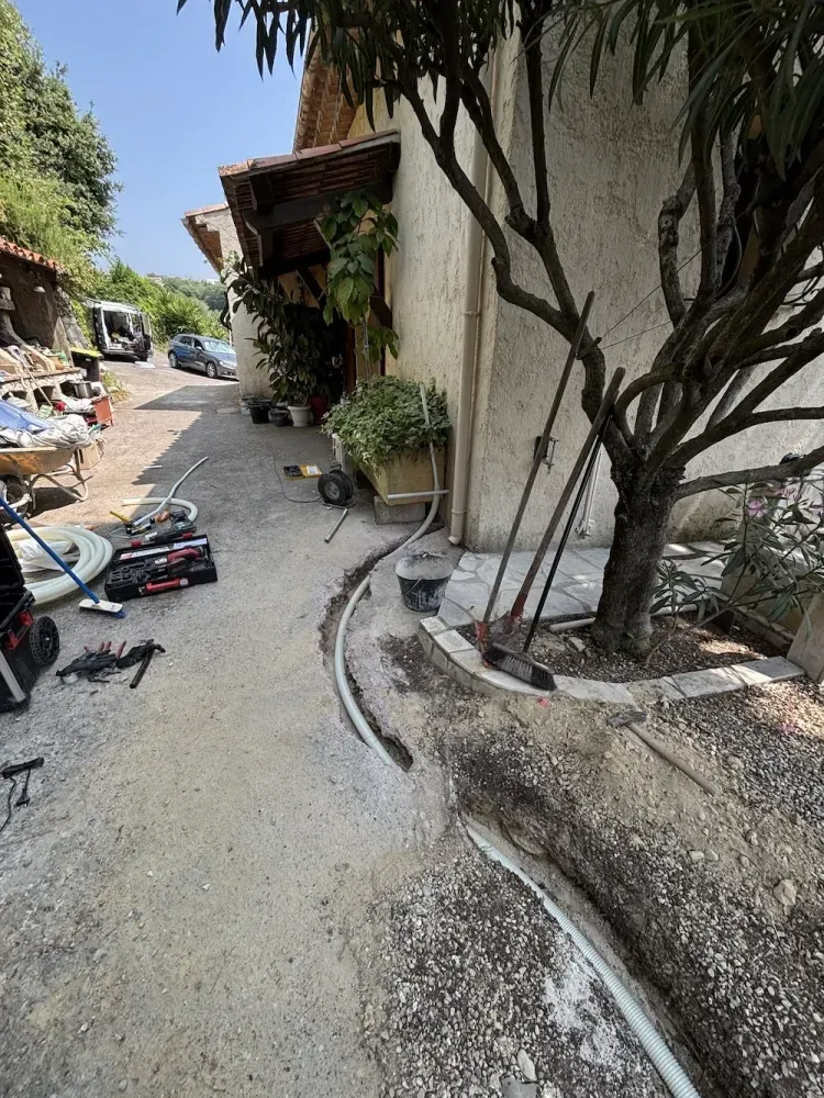 Création d’une nouvelle alimentation d’eau après détection de fuite à Cagnes-sur-Mer